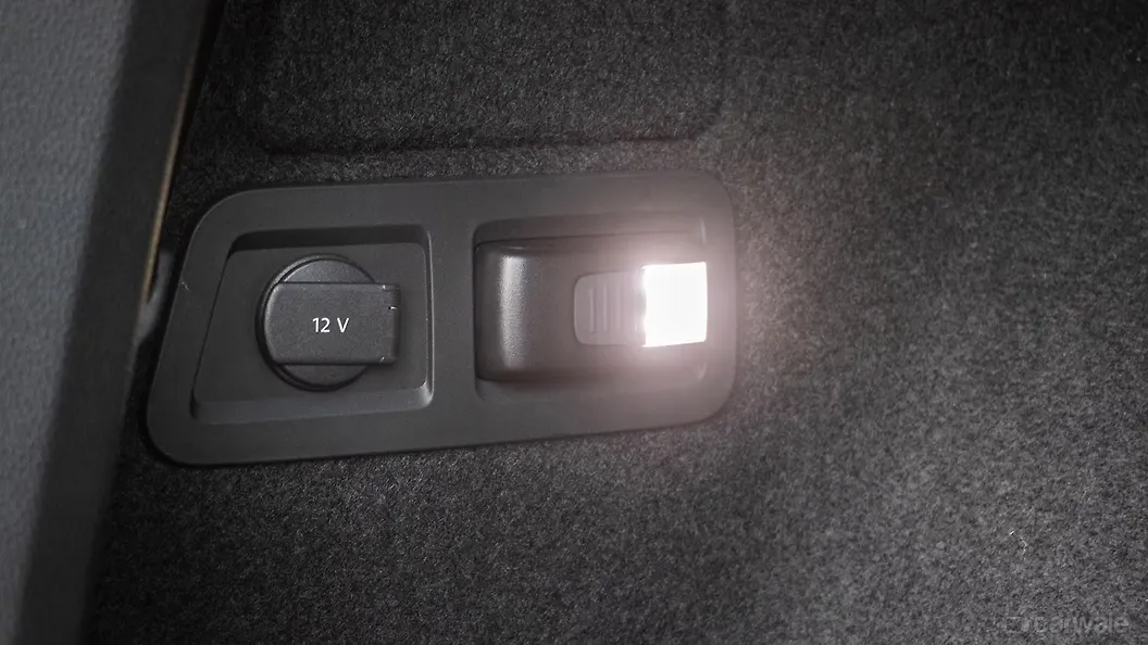 Karoq Boot Light Image, Karoq Photos in India CarWale