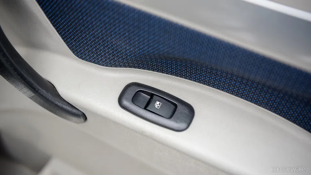 Scorpio 2021 Rear Power Window Switches Image, Scorpio 2021 Photos in