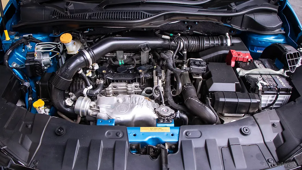 Altroz Engine Shot Image, Altroz Photos in India - CarWale