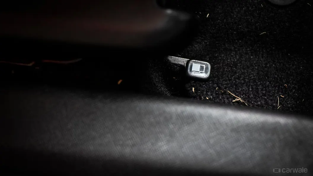 Altroz Boot Release Lever/Fuel Lid Release Lever Image, Altroz Photos