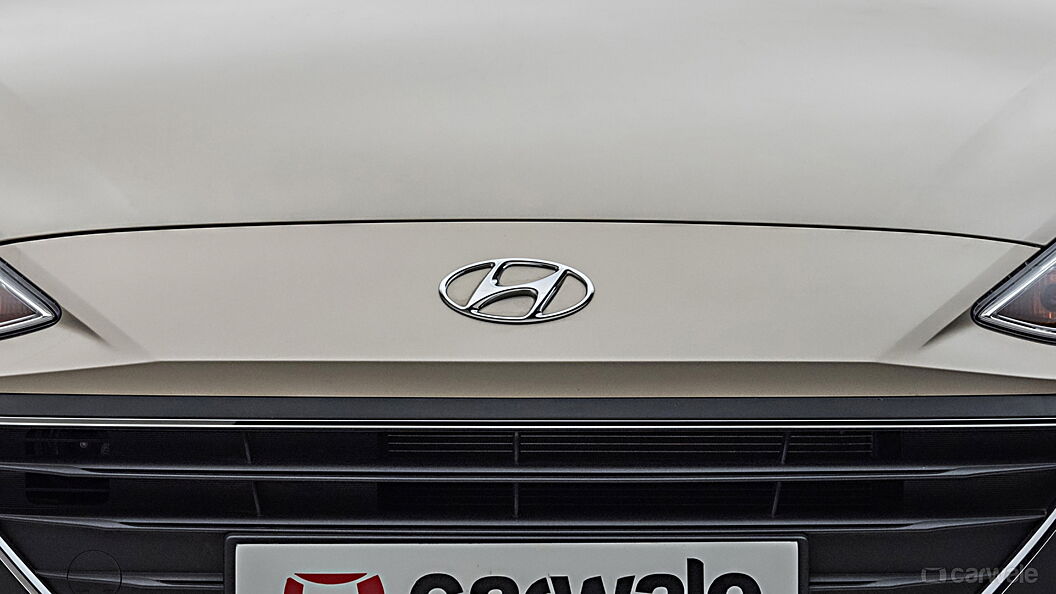 Hyundai Santro Front Logo