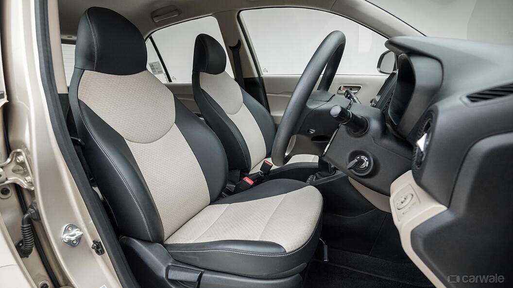 Hyundai Santro Front Row Seats