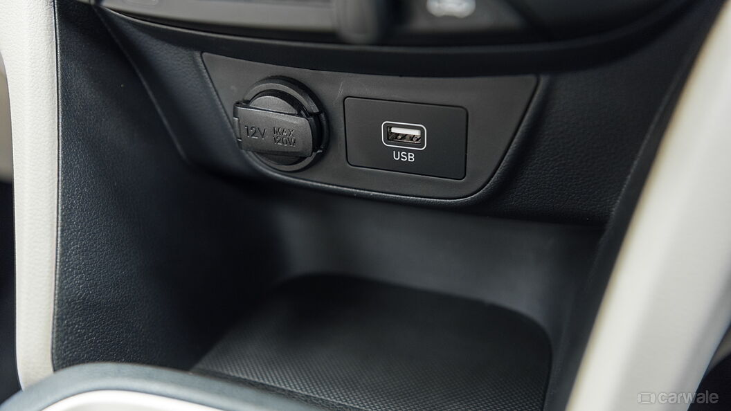Hyundai Santro USB Port/AUX/Power Socket/Wireless Charging