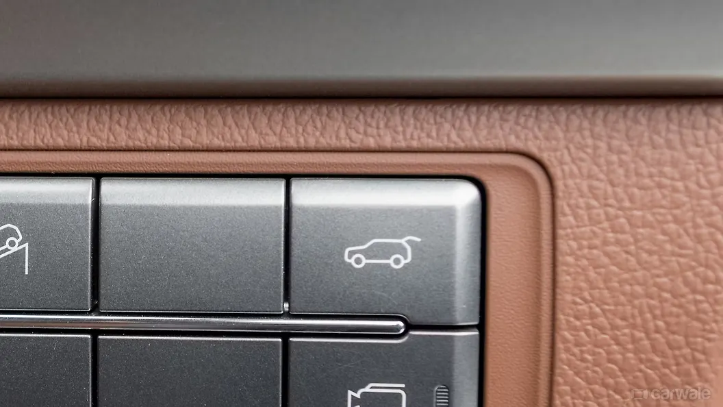 Alturas G4 Boot Release Lever/Fuel Lid Release Lever Image, Alturas G4