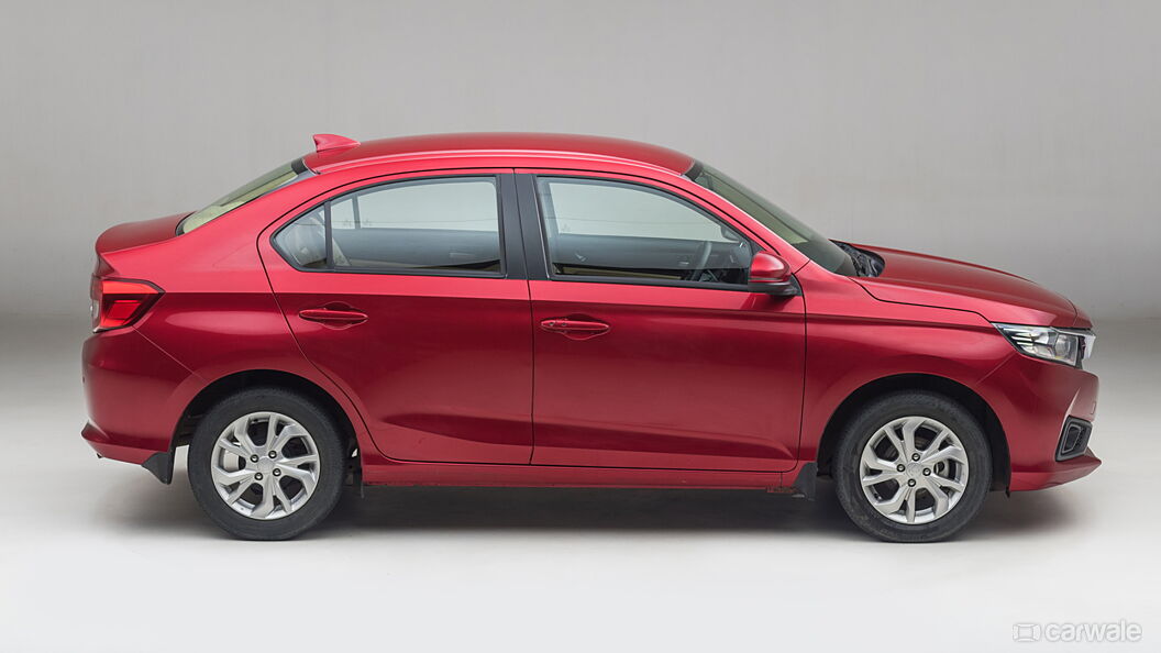 Discontinued Honda Amaze 2018 Right Side View