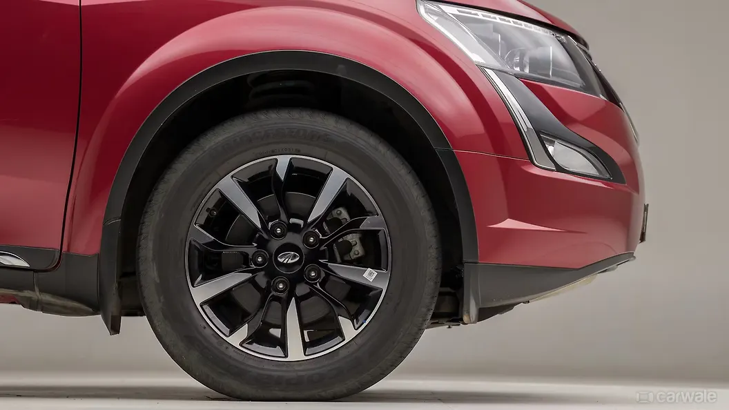 XUV500 Wheel Image, XUV500 Photos in India CarWale