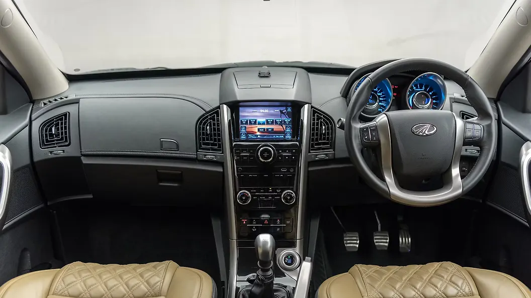 mahindra-xuv500-interior-images-photo-gallery-carwale