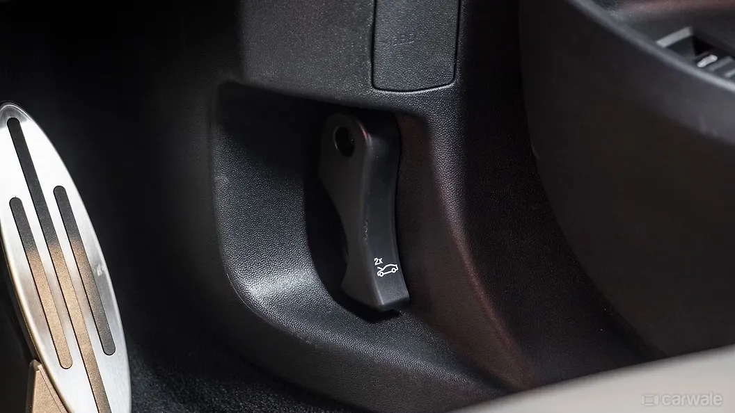 Mini Countryman Bonnet/Hood release Mini Countryman Bonnet/Hood release