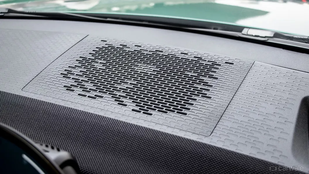 Mini Countryman Central Dashboard - Top Storage/Speaker Mini Countryman Central Dashboard - Top Storage/Speaker