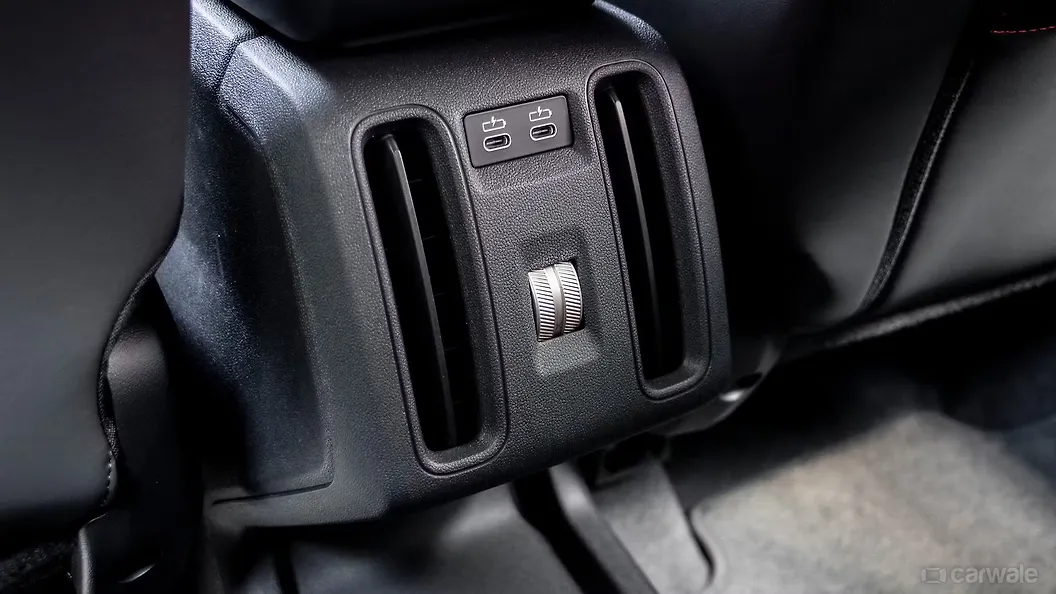 Mini Countryman Rear Row AC Controls