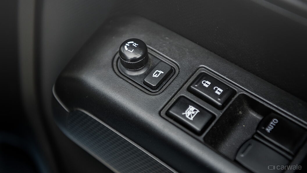 Discontinued Maruti Suzuki Wagon R 2019 Outer Rear View Mirror ORVM Controls