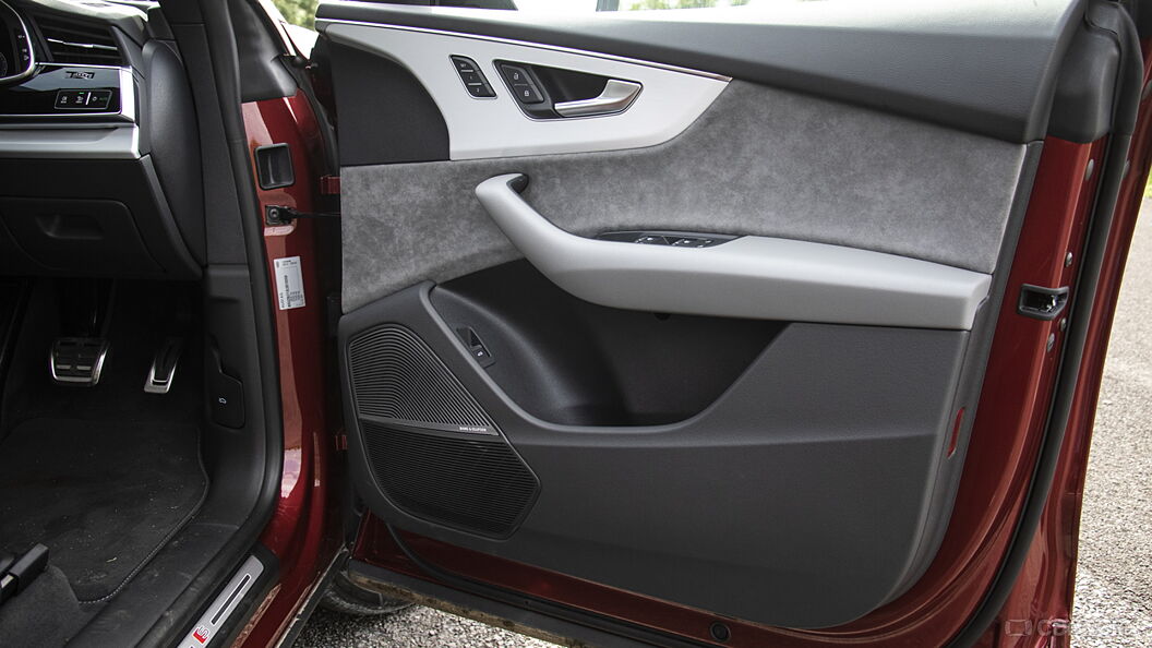 Audi Q8 Front Right Door Pad