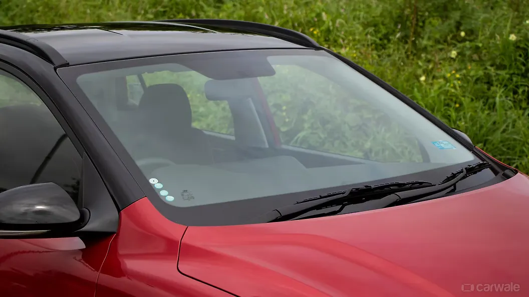 Grand i10 Nios Front Windshield/Windscreen Image, Grand i10 Nios Photos