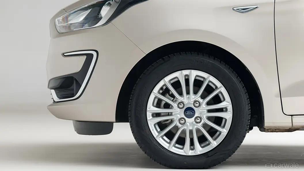 Aspire Wheel Image, Aspire Photos in India - CarWale