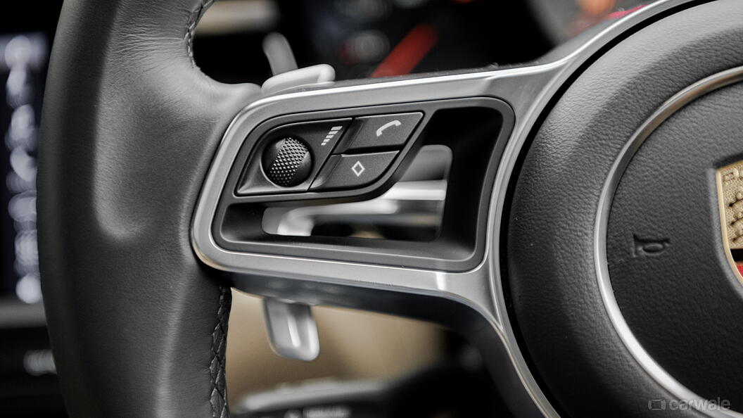 Macan Left Steering Mounted Controls Image, Macan Photos in India - CarWale