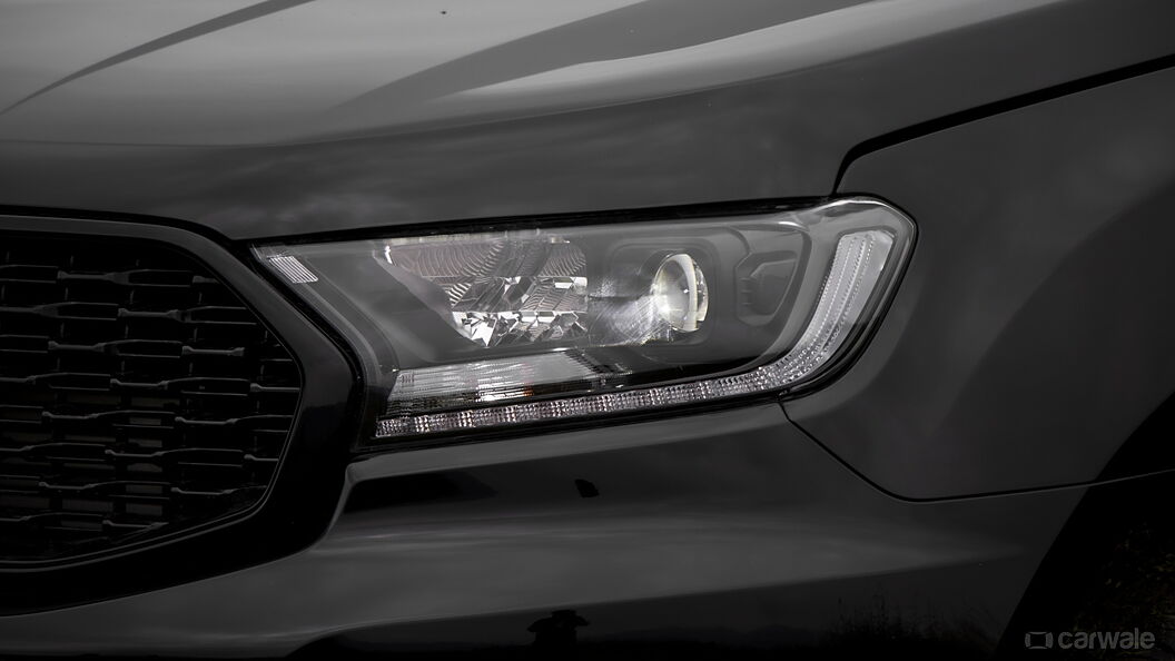 Ford Endeavour Headlight