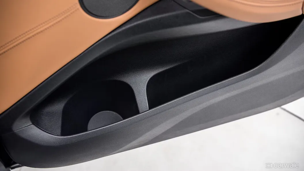 X4 [20192022] Driver Side Front Door Pocket Image, X4 [20192022