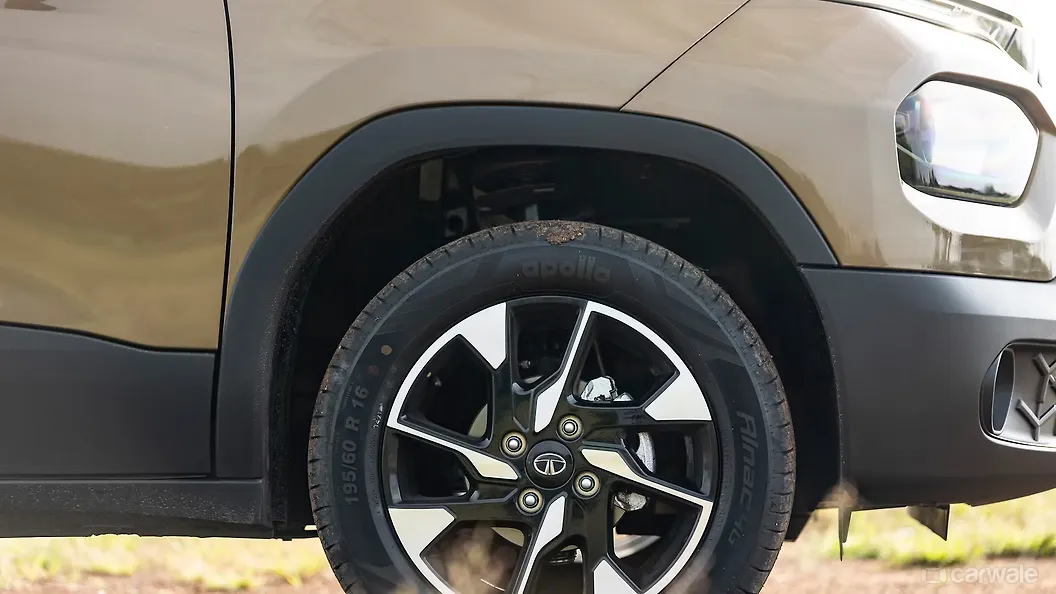 Punch Wheel Image, Punch Photos in India CarWale