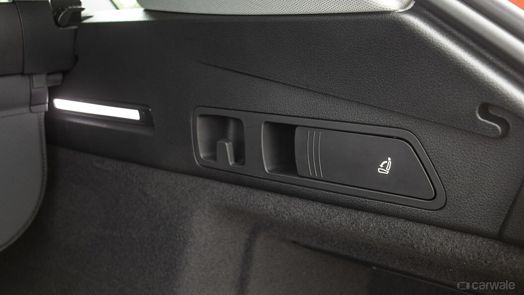 Audi e-tron Boot Rear Seat Fold/Unfold Switches
