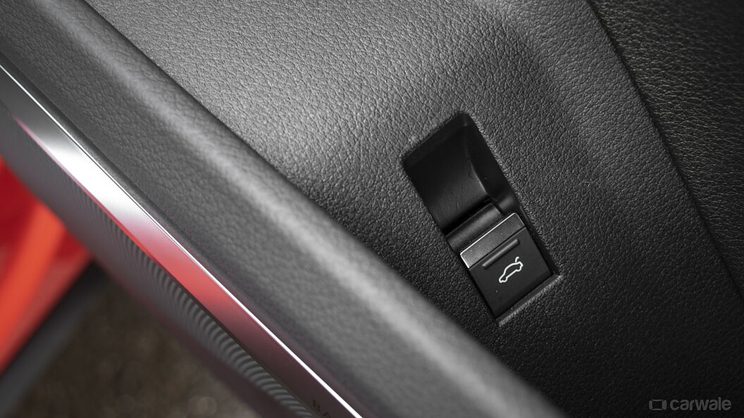 Audi e-tron Boot Release Lever/Fuel Lid Release Lever