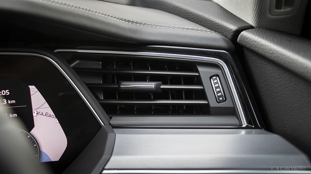 Audi e-tron Right Side Air Vents