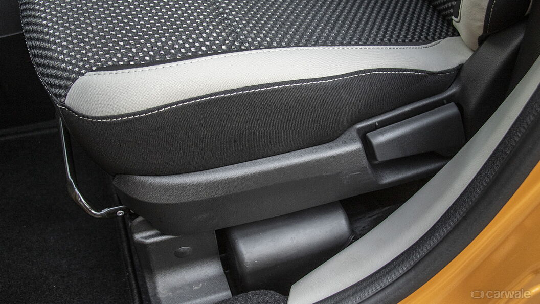 Discontinued Renault Triber 2019 Seat Adjustment Manual for Front Passenger
