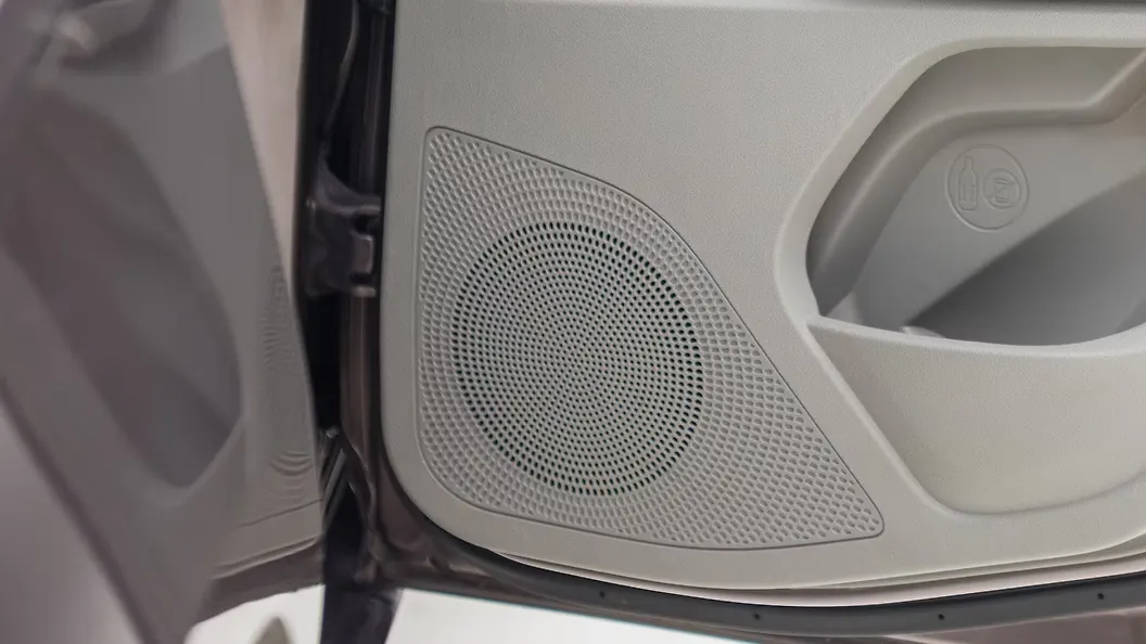 tweeters for tata tiago