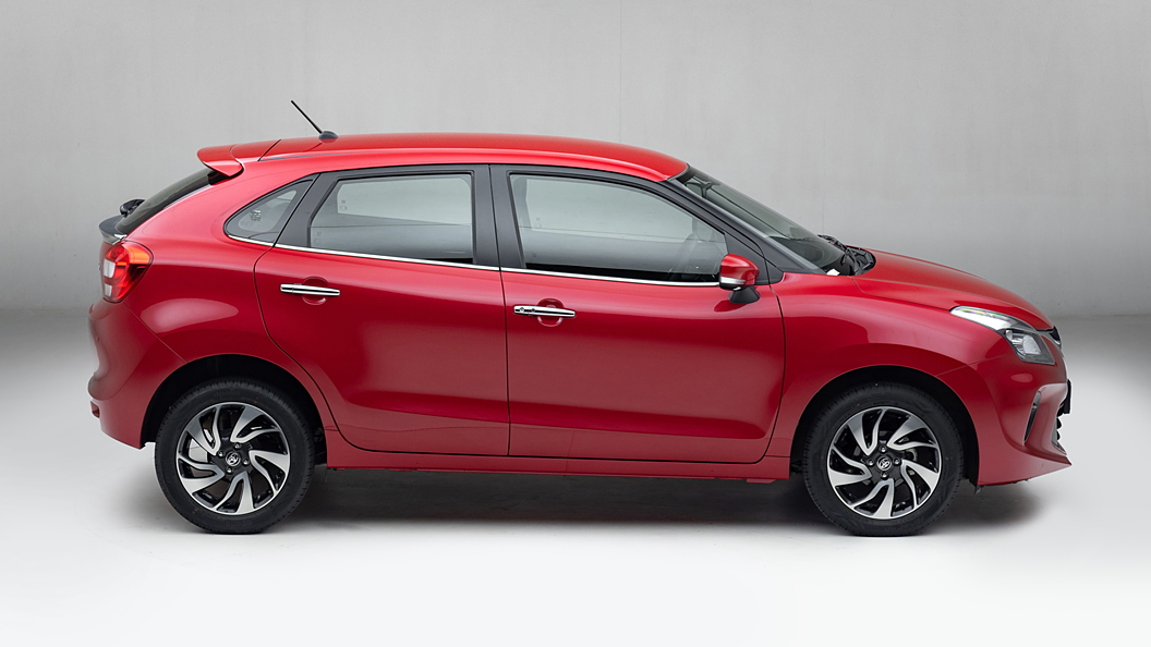 Glanza [2019-2022] Right Side View Image, Glanza [2019-2022] Photos In ...