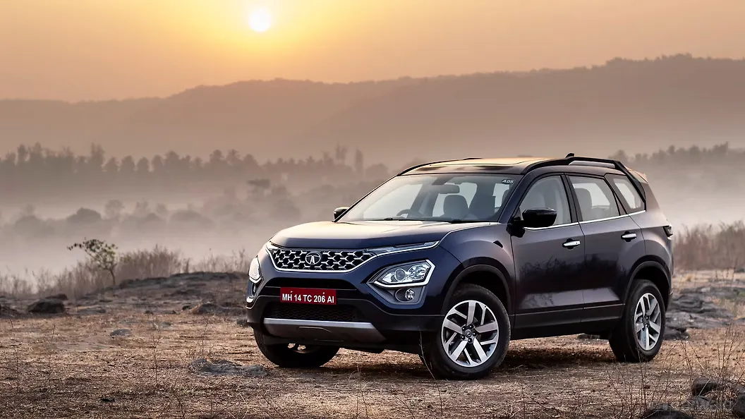 Safari Rear View Image, Safari Photos in India - CarWale