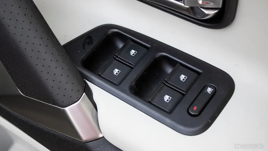 Safari Front Driver Power Window Switches Image, Safari Photos in India