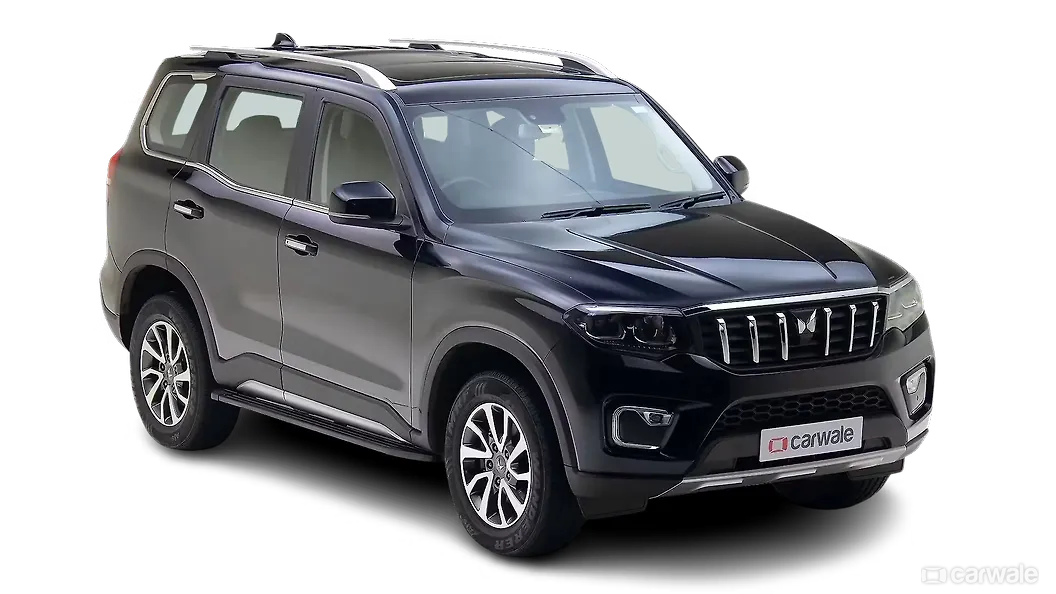 महिंद्रा स्कॉर्पियो N ठीक सामने तीन चौथाई