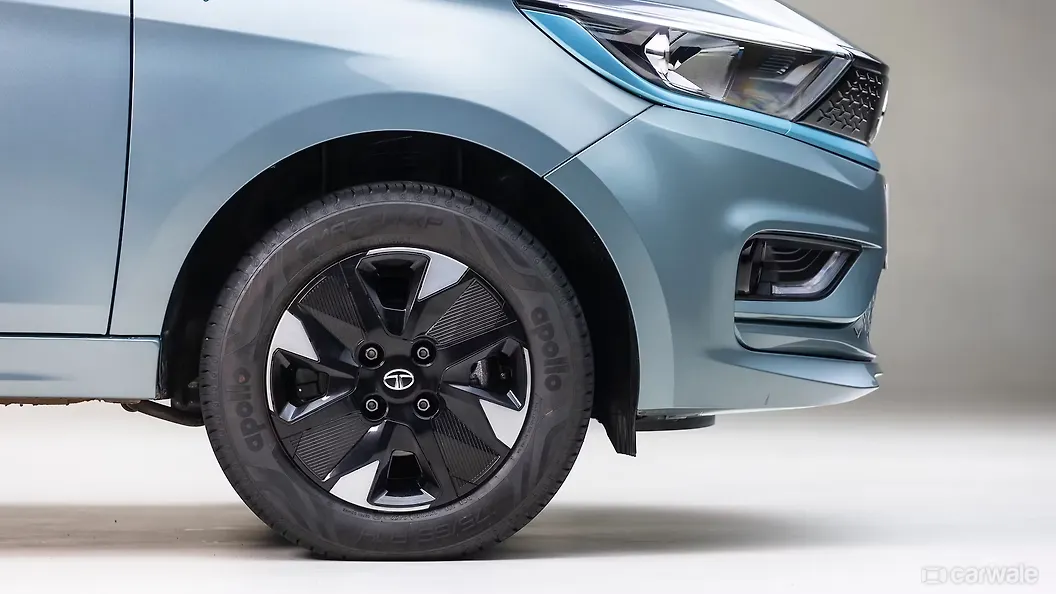 Tiago EV Front Fender Image, Tiago EV Photos in India CarWale