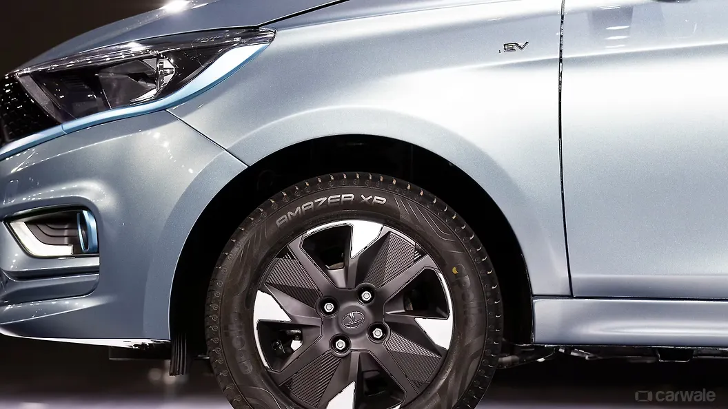 Tiago EV Front Fender Image, Tiago EV Photos in India CarWale