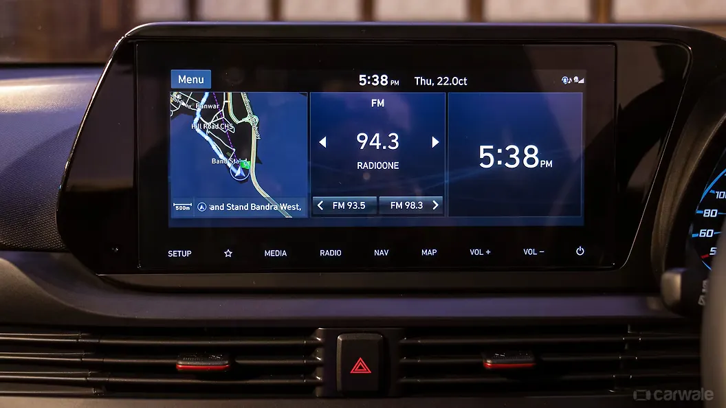 i20 Infotainment System Image, i20 Photos in India CarWale