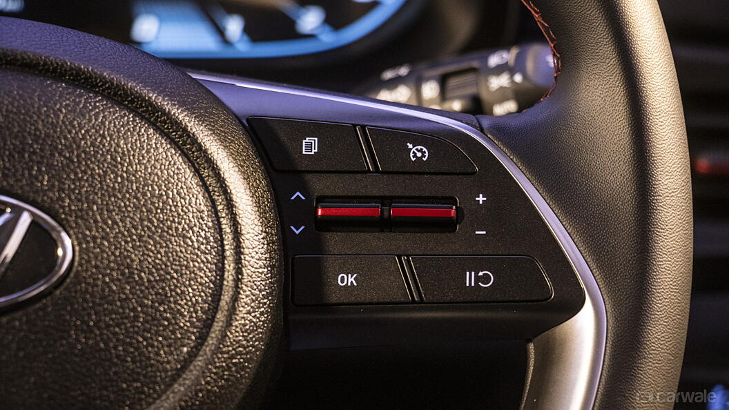 Hyundai i20 Right Steering Mounted Controls