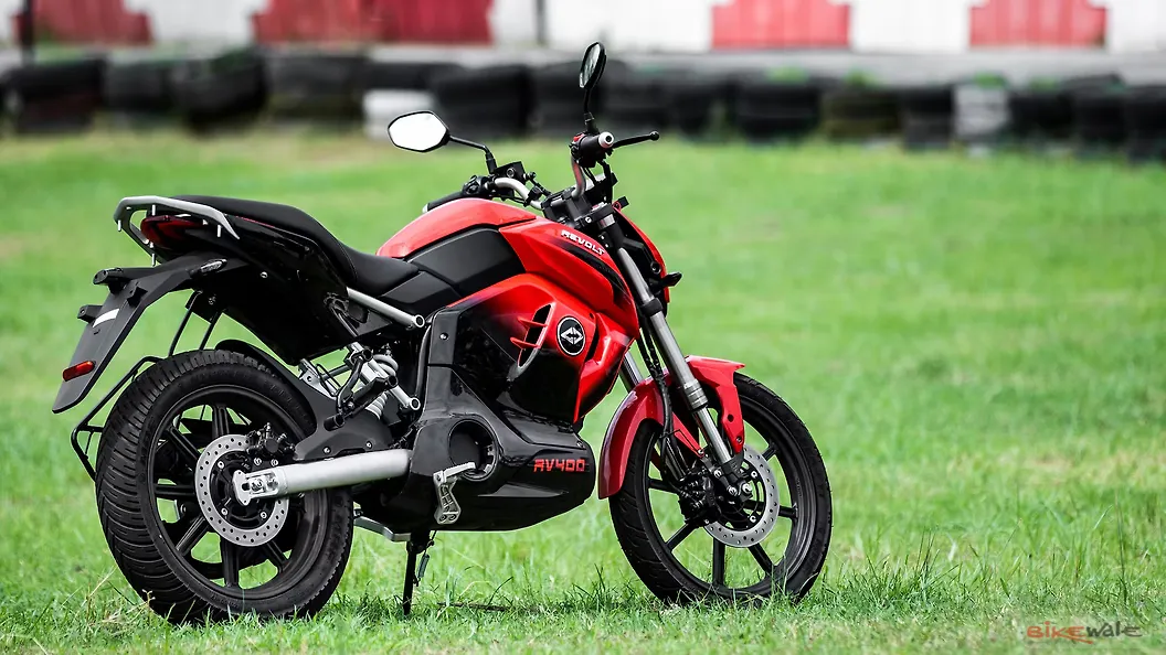 Revolt RV 400 Right Side View Image BikeWale
