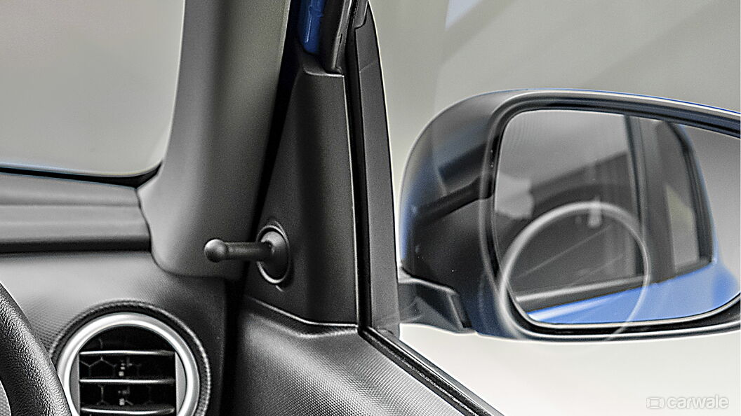Discontinued Maruti Suzuki S-Presso 2019 Outer Rear View Mirror ORVM Controls