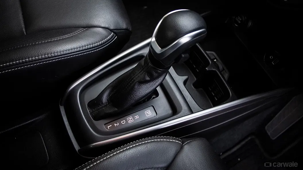XL6 [20192022] Gear Shifter/Gear Shifter Stalk Image, XL6 [20192022