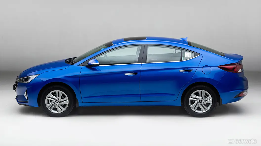 Hyundai Elantra Left Side View