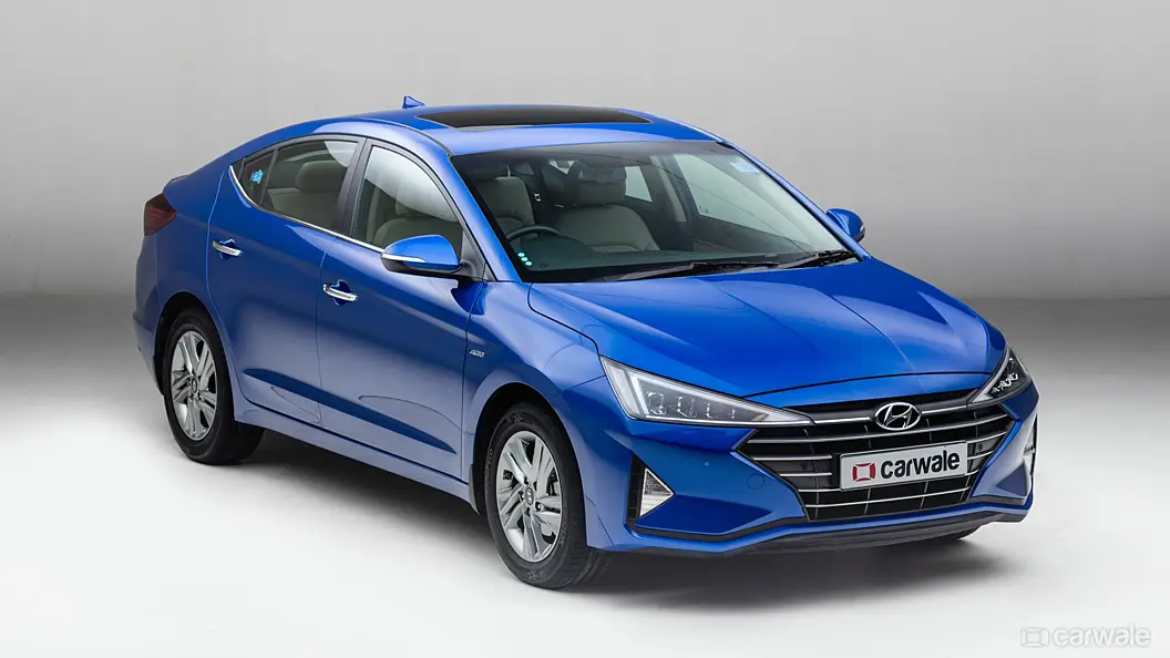 Hyundai Elantra Right Front Three Quarter