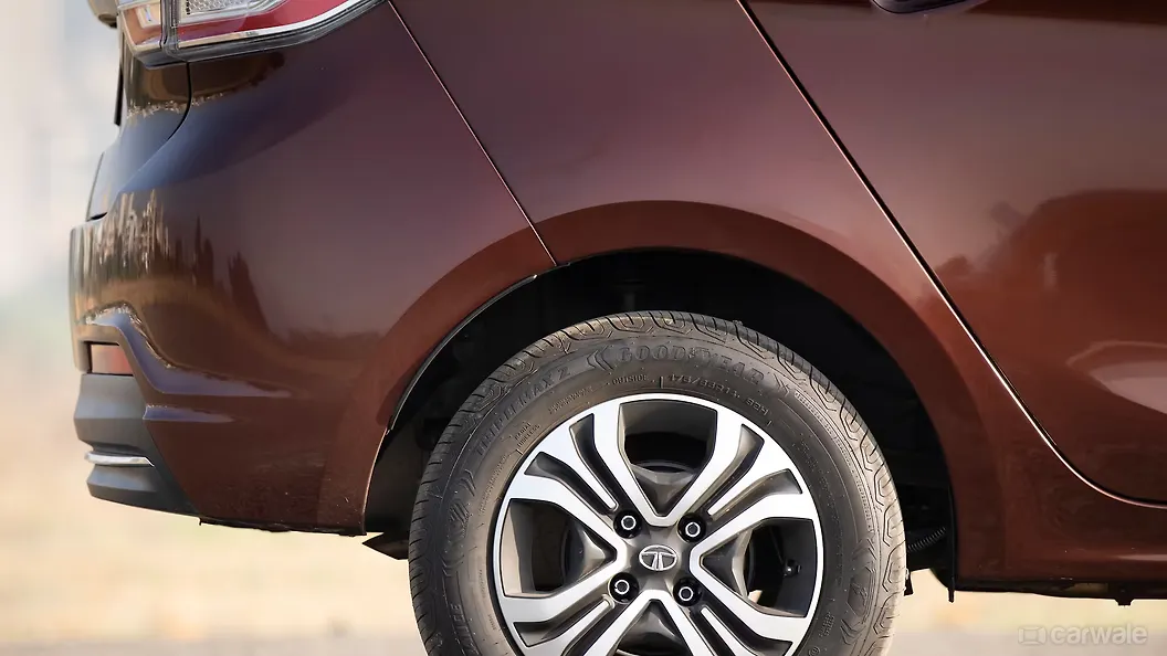 Tigor Rear Fender Image, Tigor Photos in India - CarWale