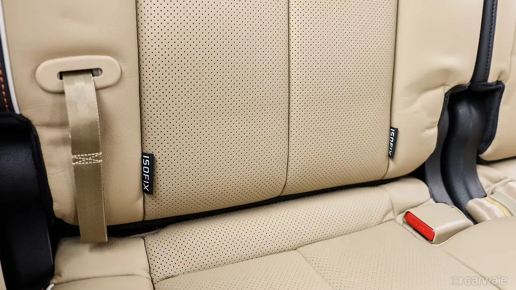 Carnival ISOFIX Child Seat Mounting Point Second Row Image, Carnival