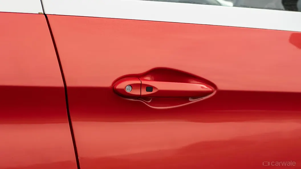Nexon Front Door Handle Image, Nexon Photos in India CarWale