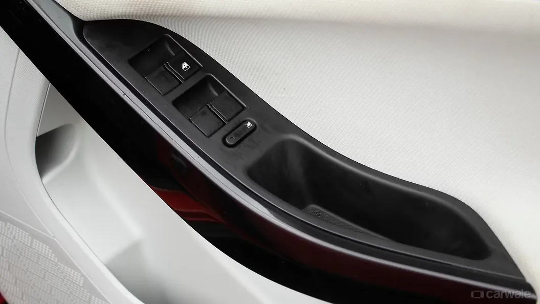 Nexon Outer Rear View Mirror ORVM Controls Image, Nexon Photos in India