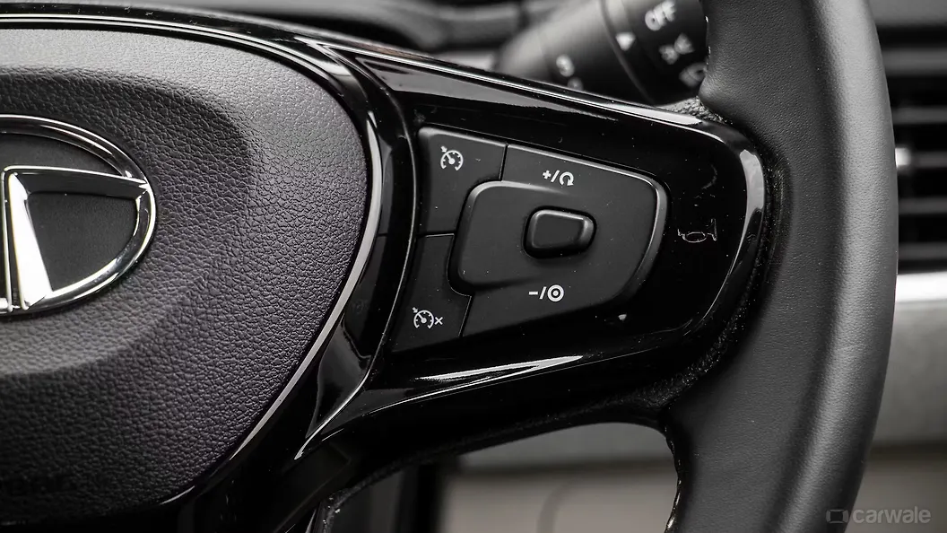 Nexon Right Steering Mounted Controls Image, Nexon Photos in India