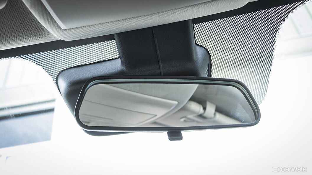 Mahindra XUV700 Inner Rear View Mirror