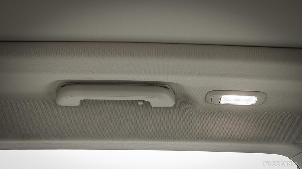 XUV700 Second Row Roof Mounted Cabin Lamps Image, XUV700 Photos in ...