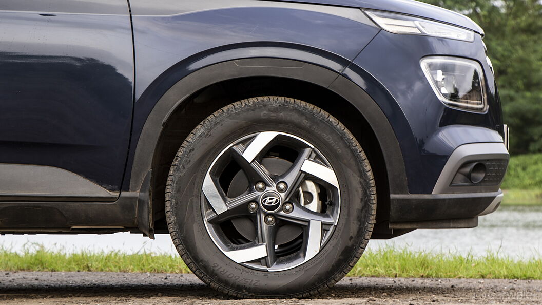 Discontinued Hyundai Venue 2022 Wheels-Tyres