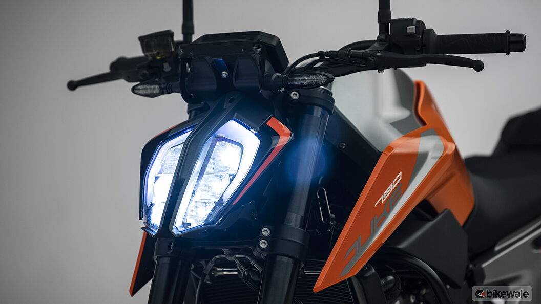 KTM 790 Duke Handlebar Image – BikeWale