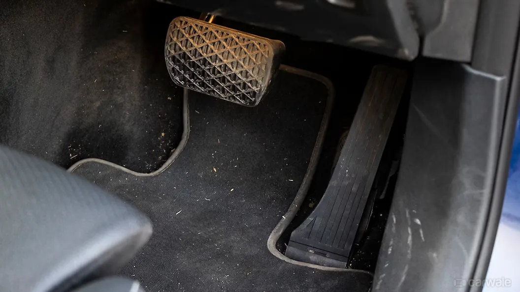 GLC Pedals/Foot Controls Image, GLC Photos in India CarWale